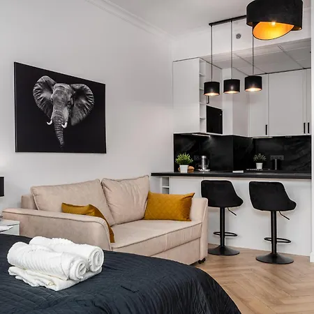 Kasprzaka 29 By Perfect 738 *